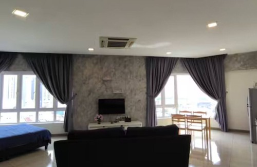 Taman Jubilee Apartment | Cozy 101 Octagon Premium 2 BR Ipoh Town