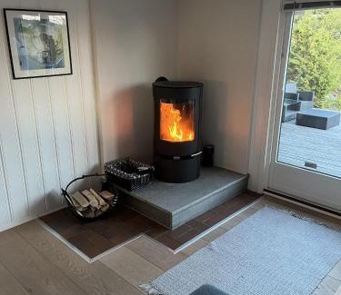 Hvaler House | Cozy 11 beds Cabin Retreat in Hvaler, Norway