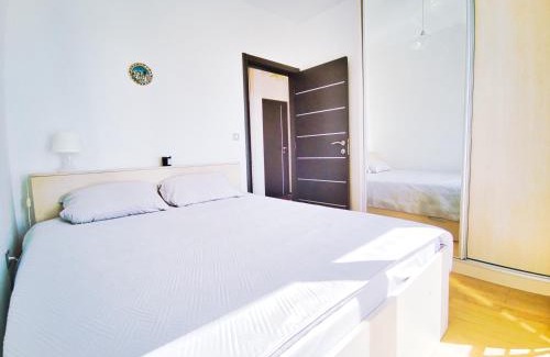 Becici Apartment | Cozy 1BD apartment 7min to beach