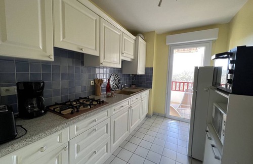 Cambo-les-Bains Apartment | Cozy 1BR Apartment with Terrace, Parking & WiFi in Cambo-les-Bains