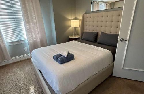 Central West End Apartment | Cozy 1BR CWE near BJH STL Zoo