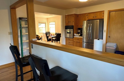 University Heights House | Cozy 2-bdrm home minutes from Kinnick and Melrose tailgating, AC, WiFi, parking