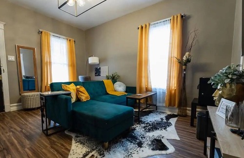 Hillsdale House | Cozy 2 Bdrm Home Newly Renovated Safe Location