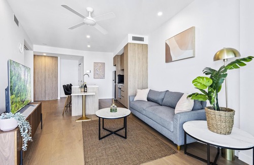 Broadbeach Apartment | Cozy 2 Bed 1 Bath Ocean/City View Unit(No Parking) (14013 - 5N - NB)
