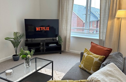 Reading Apartment | Cozy 2-Bed Flat in Reading with Free Parking – Your Home Away From Home!