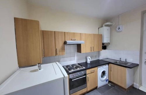 Newcastle-upon-Tyne Apartment | Cozy 2 Bedroom Flat | Both rooms are ensuite