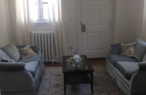 Brockville Apartment | Cozy 2-bedrm apartment in historic Brockville!