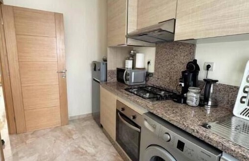 Bouznika Apartment | Cozy 2 Bedroom Apartment with Bouznika Pool