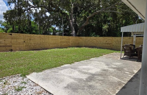 Gulf Gate Estates House | Cozy 2-bedroom 2bth house in charming Sarasota, FL minutes from Siesta Key Beach
