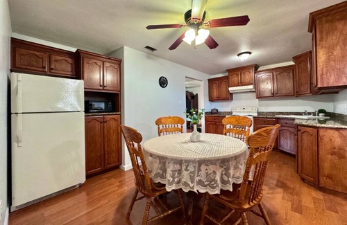 Brownsville Apartment | Cozy 2-bedroom apartment with all you need! Just 25 min from SPI, and Space X!