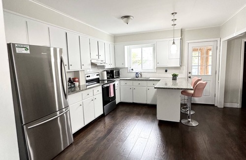 Biddeford Apartment | Cozy 2 Bedroom Apartment in Downtown Biddeford Pet-Friendly.
