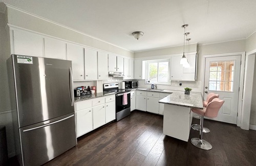 Biddeford Apartment | Cozy 2 Bedroom Apartment in Downtown Biddeford Pet-Friendly.
