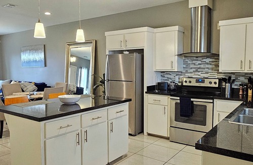 McAllen Apartment | Cozy 2-bedroom apartment in welcoming McAllen with WiFi, AC