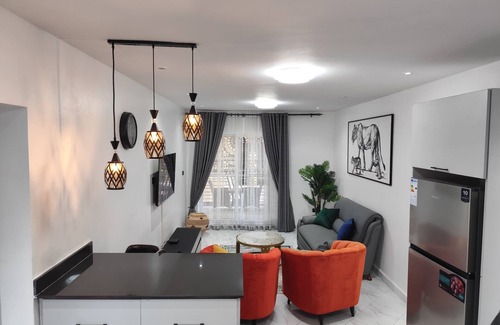 Entebbe Apartment | Cozy 2-bedroom apartment in delightful Nkumba with WiFi and lake view