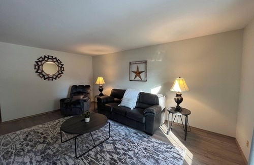 Dexter Apartment | Cozy 2-bedroom apartment in Dexter