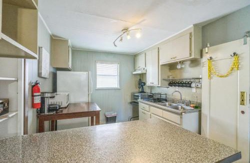 South Central Houston Apartment | Cozy 2-bedroom apartment in awesome Houston's museum district by Texas medctr