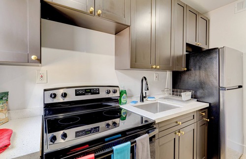 Miami Shores Apartment | Cozy 2-bedroom apartment in Miami with AC