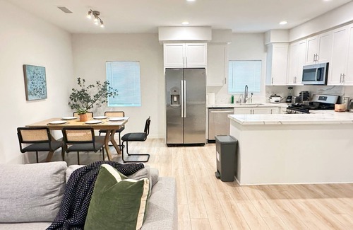 Westmont Apartment | Cozy 2-bedroom apt West University Health Sciences Pomona
