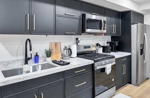 LaSalle Apartment | Cozy 2-Bedroom Basement Apt with Separate Entrance