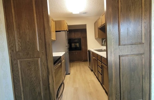 Grand Forks Condo | Cozy 2-bedroom condo with WiFi, AC in tranquil Grand Forks