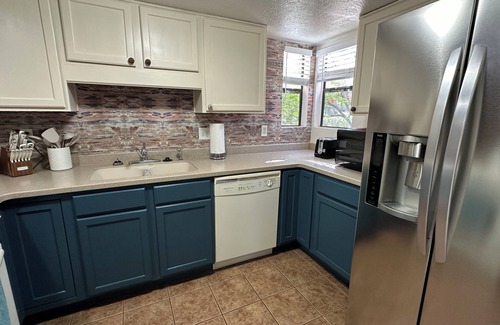 Tucson Condo | Cozy 2-bedroom condo by Sabino Canyon in Tucson w pool, pickleball and gym