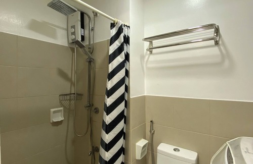 Las Pinas Condo | Cozy 2 Bedroom Condo @ South Residences Las Pinas City 831