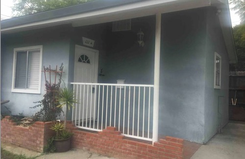 Rio Vista House | Cozy 2 Bedroom Cottage near the River