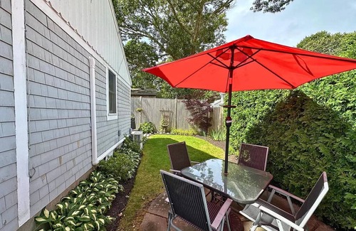 Dennis Port Condo | Cozy 2-bedroom cottage, 0.2 mi walk to the beach and other popular attractions!