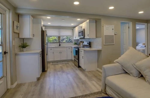 Englewood House | Cozy 2 Bedroom Englewood Home miles from the Beach