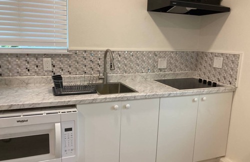 Pacheco House | Cozy 2-bedroom house with WiFi and AC in Pleasant Hill