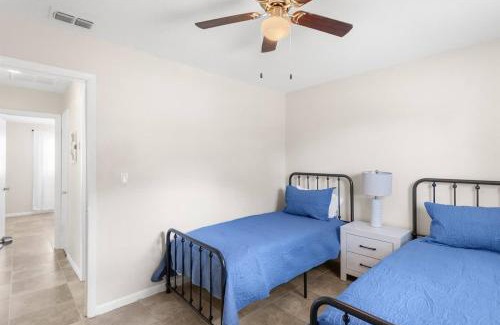 Dade City House | Cozy 2 Bedroom home, Dade City! #1