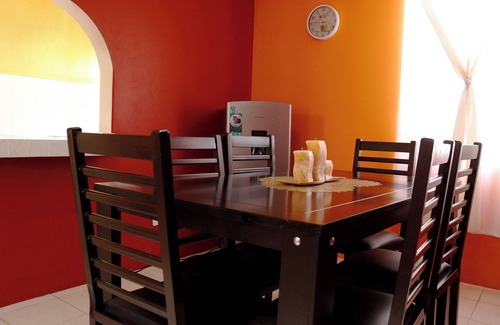 Tehuacan House | Cozy 2 Bedroom Home Only 9 Minutes from Downtown