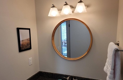 Short North Apartment | Cozy 2 bedroom in Short North Arts District
