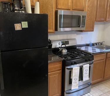 Fairlawn Apartment | Cozy 2 Bedroom, Minutes from Capitol Hill