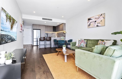 Broadbeach Waters Apartment | Cozy 2 Bedroom Ocean/City View Unit (No Parking). STAR 14802 - 7N - NB