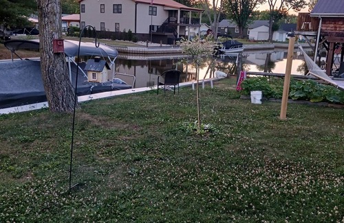 Nashport House | Cozy 2-bedroom RV in tranquil at buckeye lake with AC, WiFi