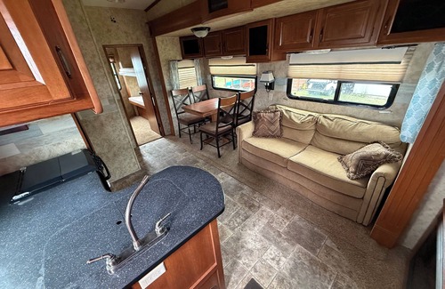 Nelson County House | Cozy 2-bedroom RV with AC, WiFi on the shore of Stump Lake/Devils Lake