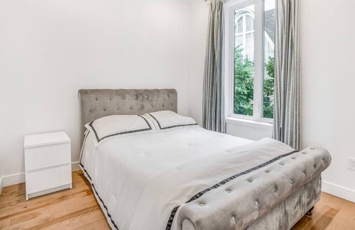 Ville-Emard Apartment | Cozy 2-bedroom unit