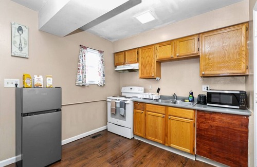 Dayton Apartment | Cozy 2-Bedroom Unit on Otterbein