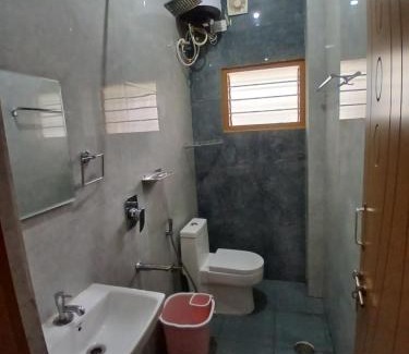 Yelahanka Bed & Breakfast | Cozy 2 BHK ground floor home