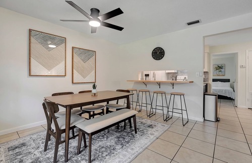 Crystal River Apartment | Cozy 2 BR apartment in Crystal River with WiFi, AC - Boat parking