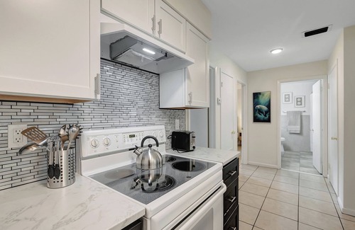 Crystal River Apartment | Cozy 2 BR apartment in Crystal River with WiFi, AC - Boat parking