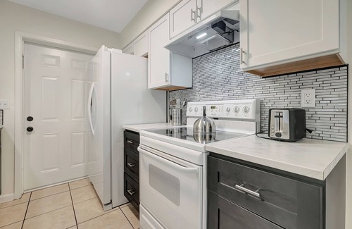Crystal River Apartment | Cozy 2 BR apartment in Crystal River with WiFi, AC - Boat parking