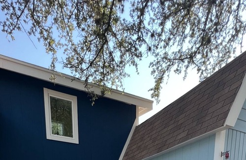 Oatmeal Cottage | Cozy 2 BR cottage w/heated pool and gorgeous views and breakfast service incl...