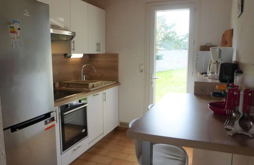 Bretignolles-sur-Mer House | Cozy 2-BR Beach House with Terrace, BBQ, and Parking - 400m from La Sauzaie Beach