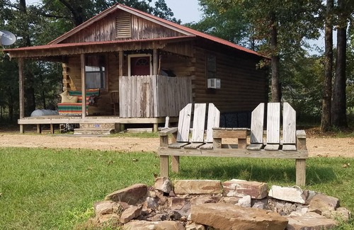 Antlers Cabin | Cozy 2 rm pet friendly cabin- private lake - fishing & swimming - IndianCabin