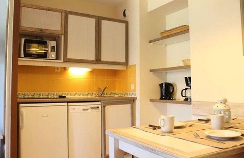 La Baule-Escoublac Apartment | Cozy 2-room apartment with terrace, pools, and parking near the beach in La Baule
