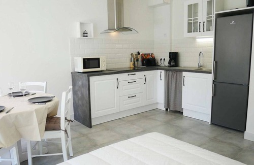 Carnac Apartment | Cozy 2-Room Apartment in Carnac - 34m², Sleeps 4, Close to Beach, Garden, Parking, WiFi