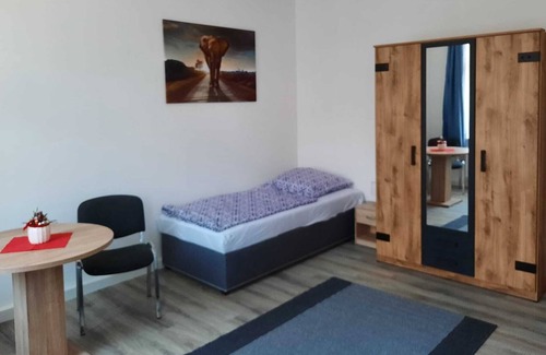 Zwickau Condo | Cozy 2 room apartment (No.1) - close to the center in Zwickau - KSD holiday apartments