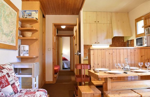 Meribel Apartment | Cozy 2-Room Apt for 5 near Méribel Slopes, Parking Included